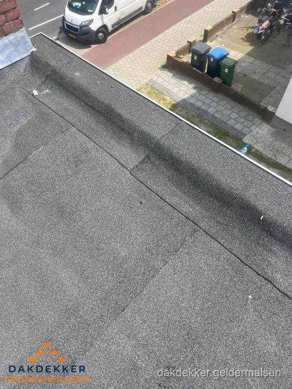 Kosten dakisolatie: plat dak met bitumen dakbedekking in Geldermalsen